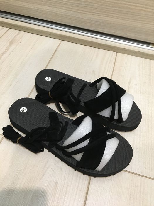 Sandale romane negre