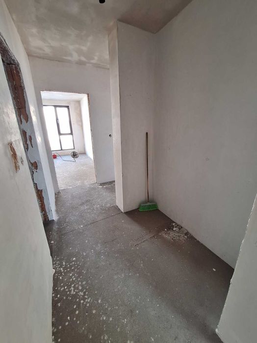 Продава се Тристаен апартамент в Пловдив, Остромила - 114 кв.м за 1202 €/кв.м - Снимка #9