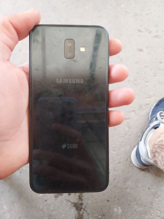 Vând samsung galaxy j 6 plus în stare foarte bună detalii tlf