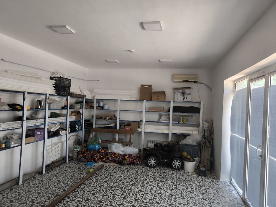 Жилой и не жилой здания со всеми удобствами