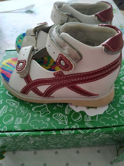 Ортопедические сандали