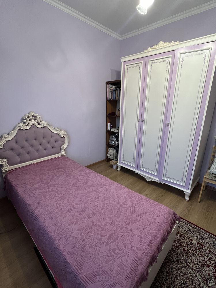 Мебель девчачья