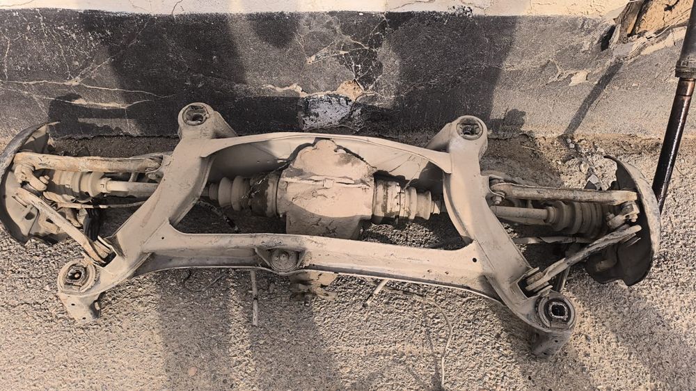 Задний мост Мерседес 124