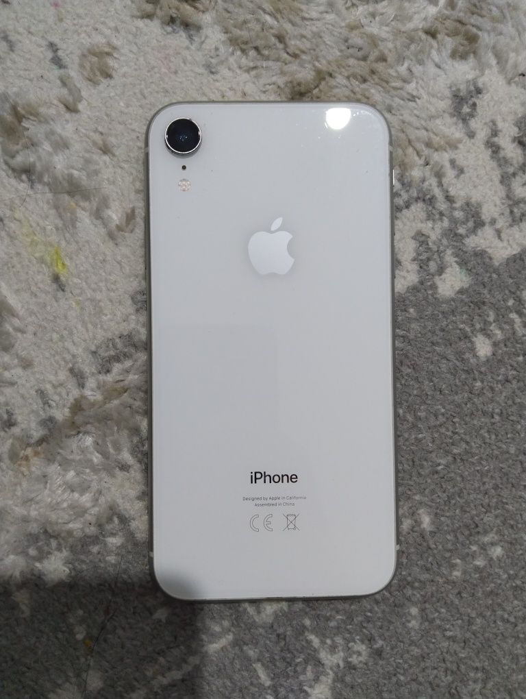 Продам iPhone Xr 64г идеално состоянии