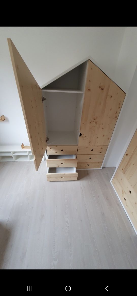 Гардероби Къщичка