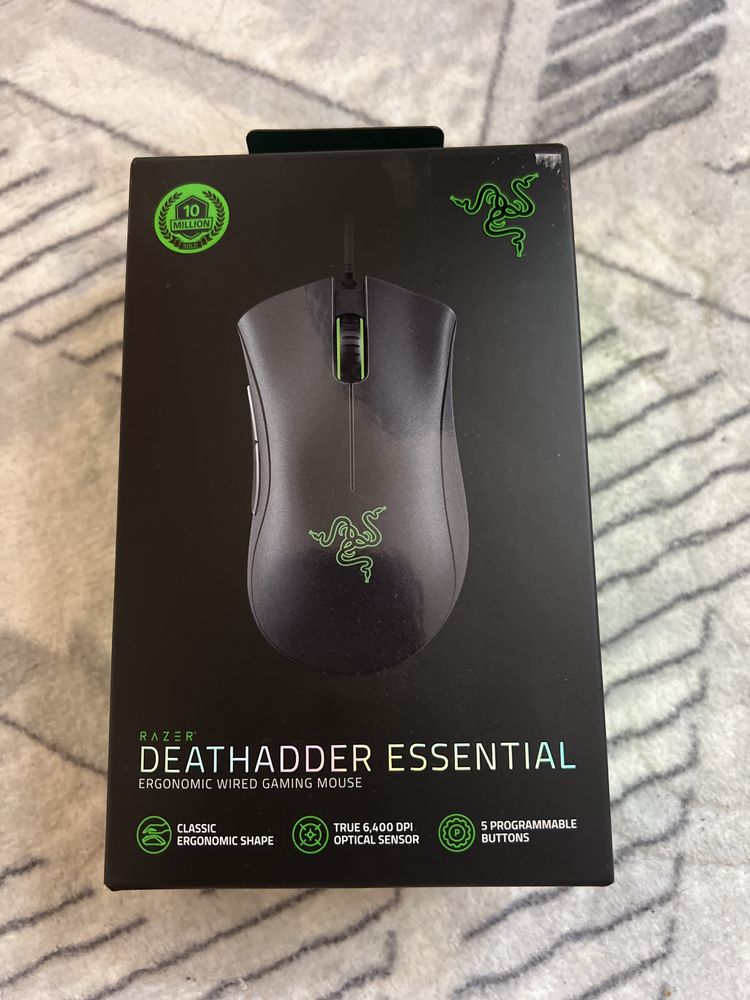 Razer deathadder essential мишка КАТО НОВА