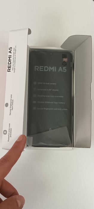 Чисто нов смартфон Xiaomi Redmi A5 Midnight Black черен 3GB 64GB