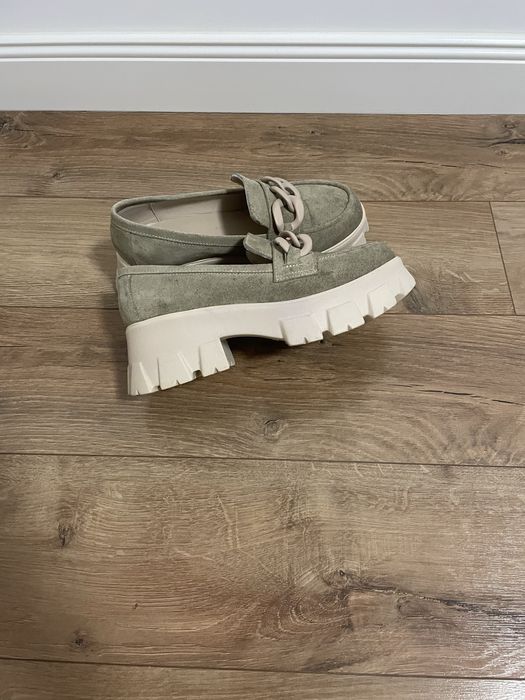 Sarah Loafers din piele intoarsa