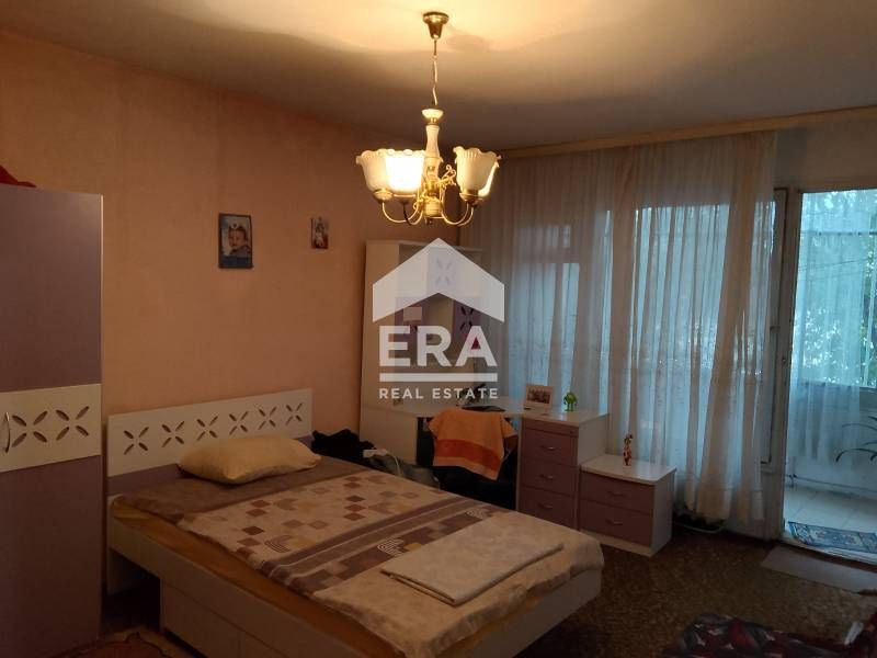 ЕРА Фаворит продава двустаен апартамент в Люлин 10