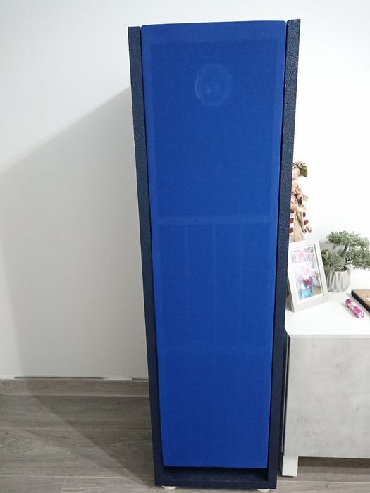 Boxe de podea JBL pasive