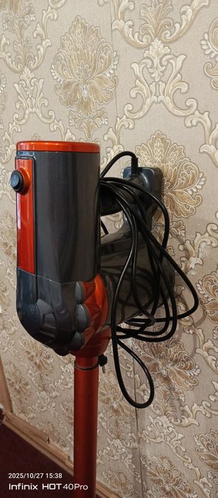 Вертикальный пылесос