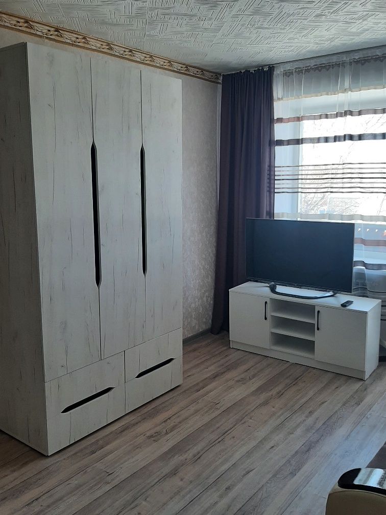 Продам однокомнатную квартиру в 4 микрорайоне