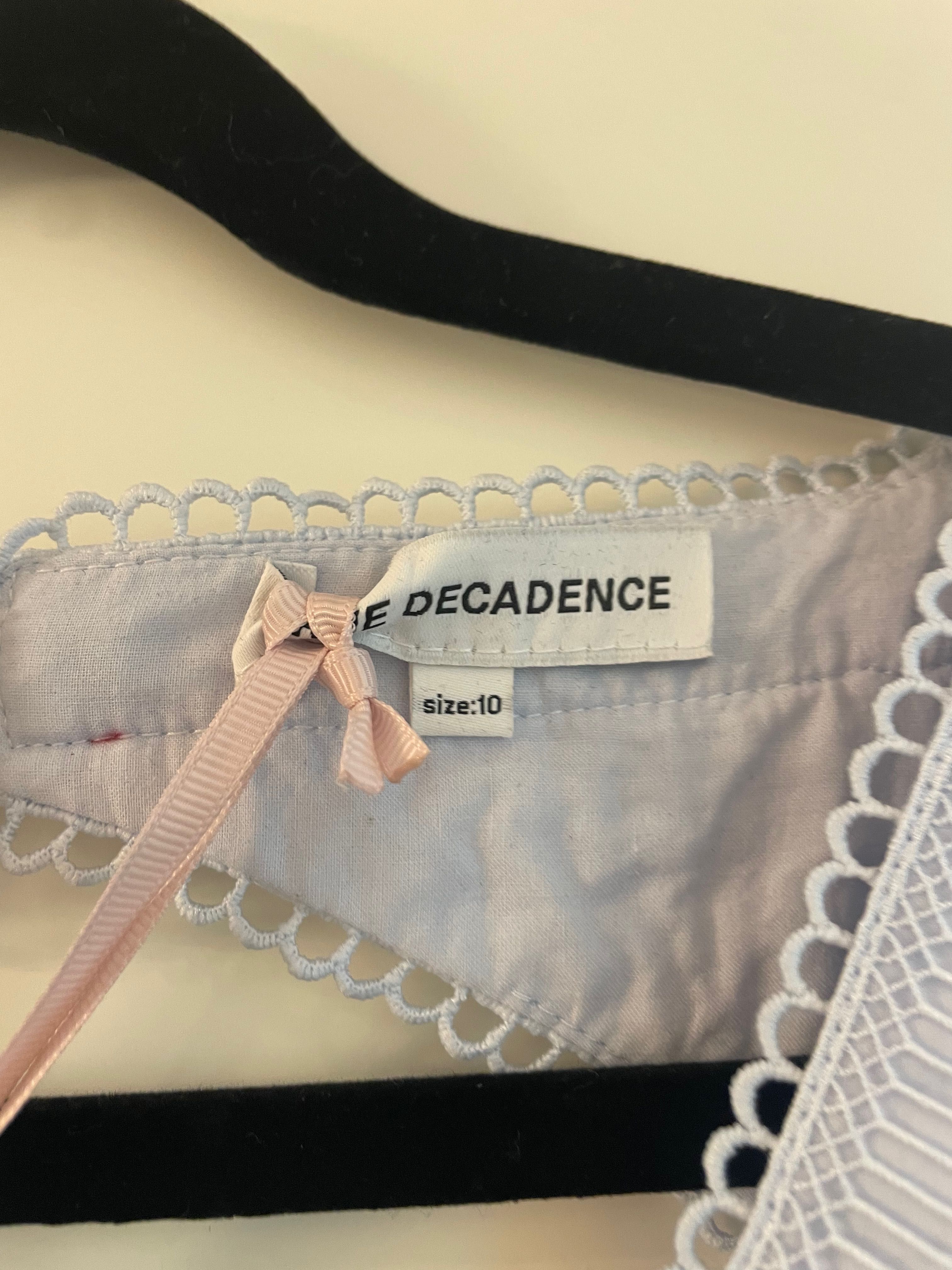 Нова рокля True Decadence