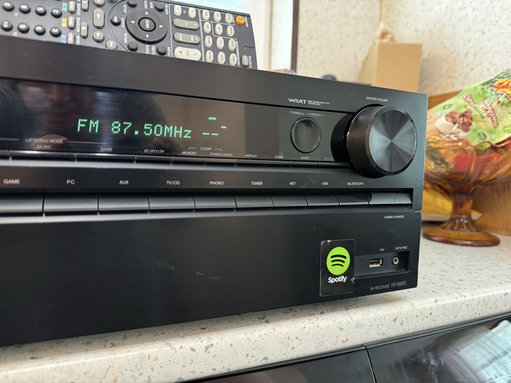 Onkyo HT-R693 Bluetooth Wi Fi Качествен ресивър