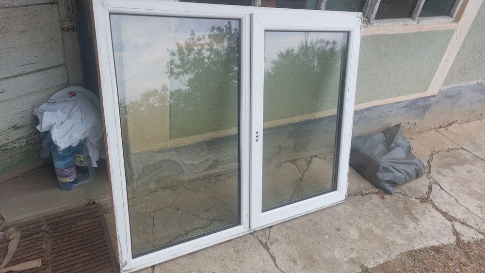 Geam Termopan usa balcon cu sita