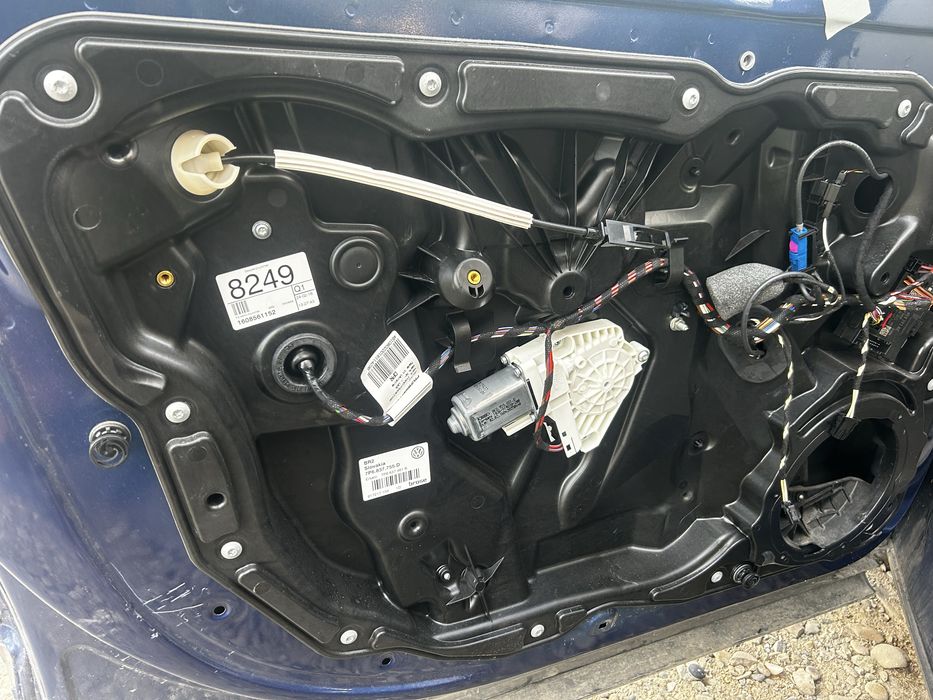Broască ușă stânga față Keyless Entry Volkswagen Touareg 7P 2015