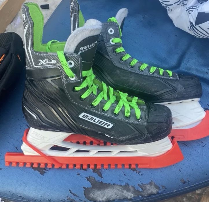 Продам коньки bauer xls 42р