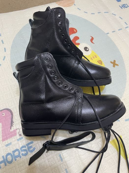 Продам новые берцы 41 размер