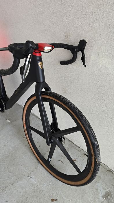 Върховен клас електрически гравел велосипед Rotwild R.R 275 X Ultra