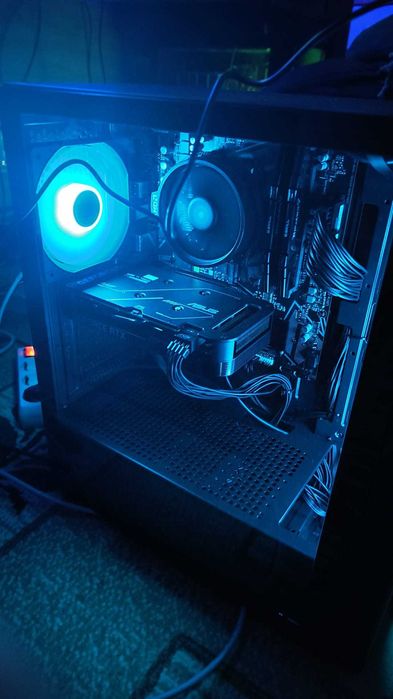 PC Gaming AMD Ryzen 5 5600 3.5GHz, 16GB DDR4, 1TB SSD, RTX 5050 8GB.