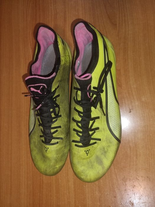 gheată de fotbal Puma King Ultimate FG/AG, galben-lime, cu șireturi ne