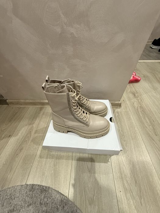 Обувки Боти, бежави