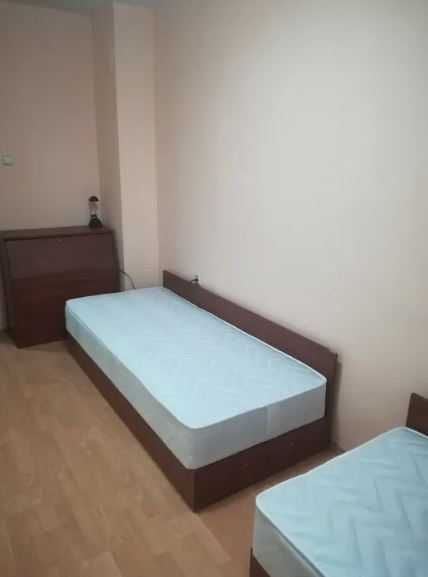 Дава се под наем Тристаен апартамент в Бургас, Възраждане - 85 кв.м за 225 € - Снимка #4