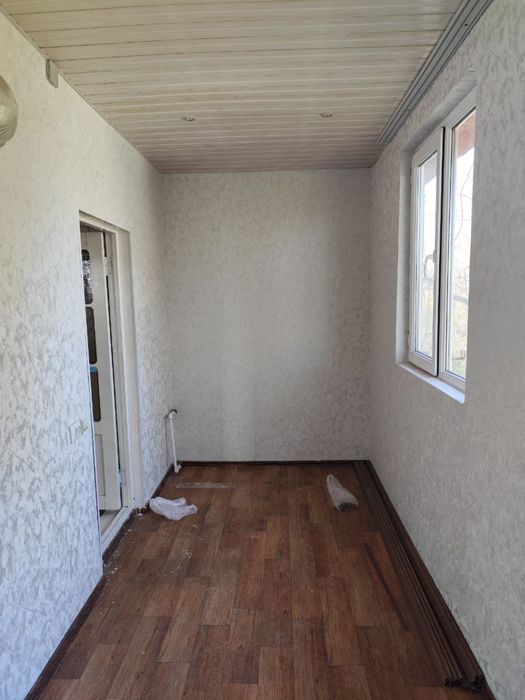 Чиланзар 13.  1 комнатная 2 х 6 балкон с ремонтом