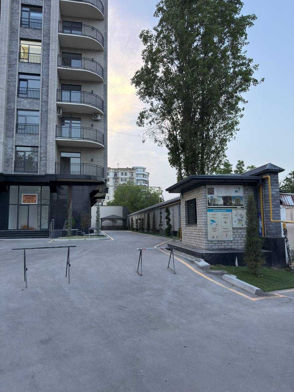 Срочно продается коробка за отличную цену 99 кв2 Район Сергели