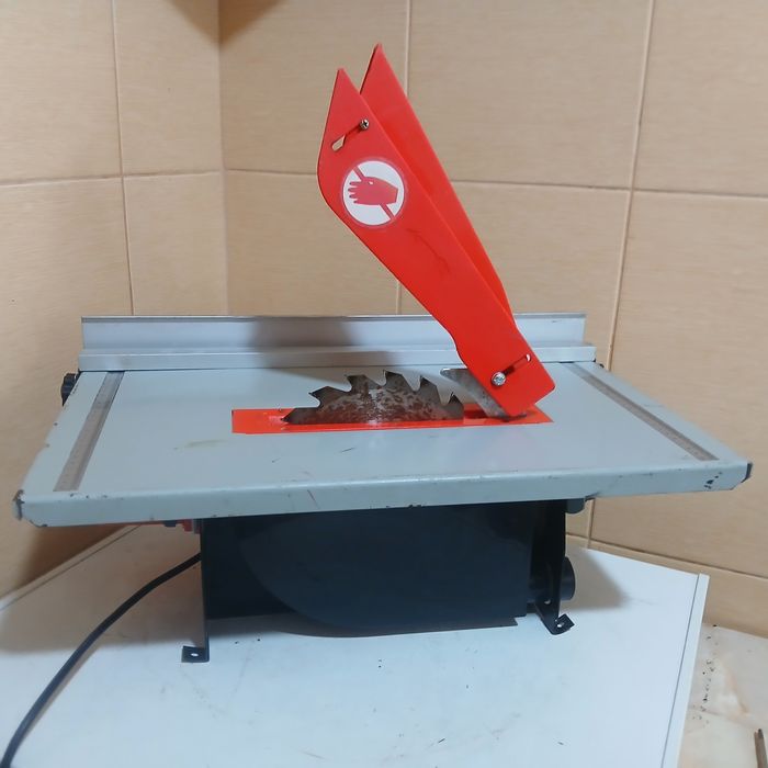 Circular motor asicron fără carbuni