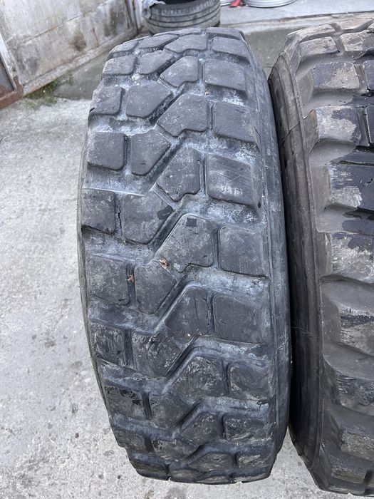 2 anvelope industriale 365/80/20 , 14.5 R20 , Pirelli , 15-17 mm