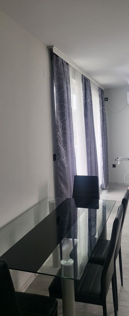 Дава се под наем Четиристаен апартамент в Пазарджик, Запад - 160 кв.м за 51 € - Снимка #1