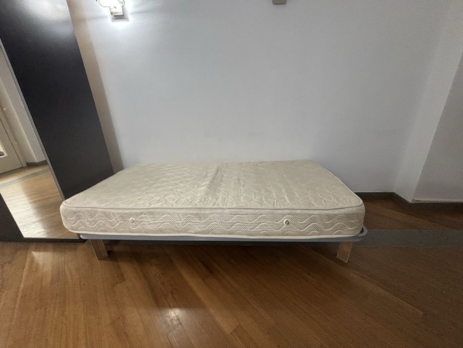 Vand saltea cu arcuri de 1 persoana