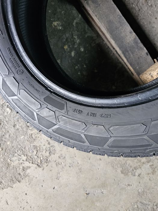 2 anvelope iarna 205 65 16C Continental 2019