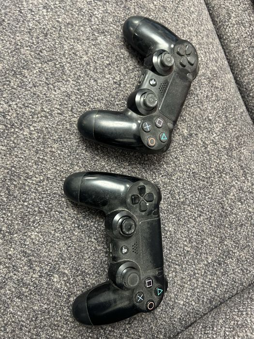 Playstation 4 slim