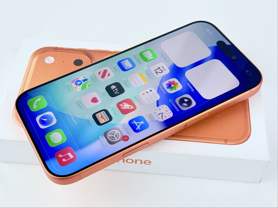 НОВ! Apple iPhone 17 Pro Max  256GB Cosmic Orange Гаранция!
