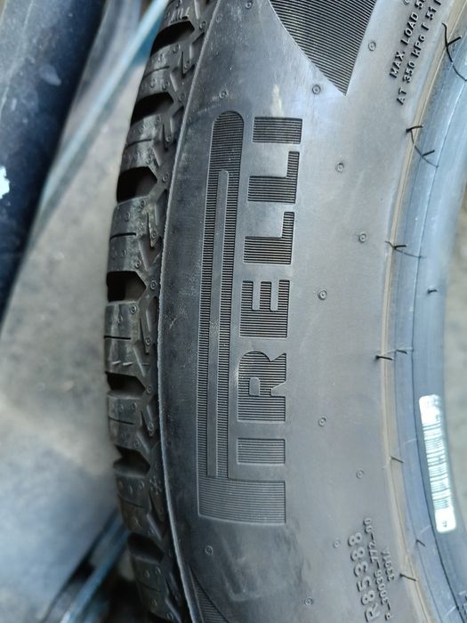 Всесезонни гуми -2024г.-15цола-195/55-1бр.-120лв."PIRELLI"-като нови