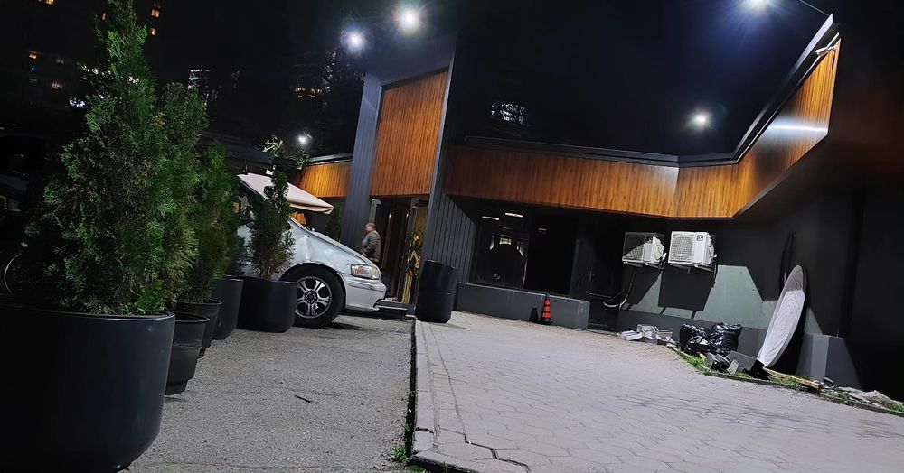 Alyukabond, Alikafon