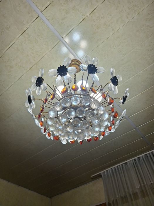 Люстра Продам срочно