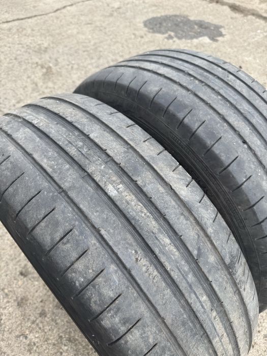 235 55 19 Dunlop