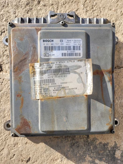 Usa laterală dreaptă iveco,roata de rezervă,calculator de bord..ETC.
