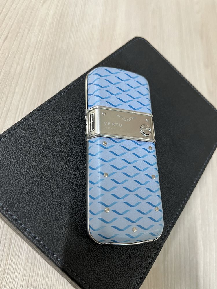Vertu Constellation Monogram Матовая сталь, голубая кожа оригинал