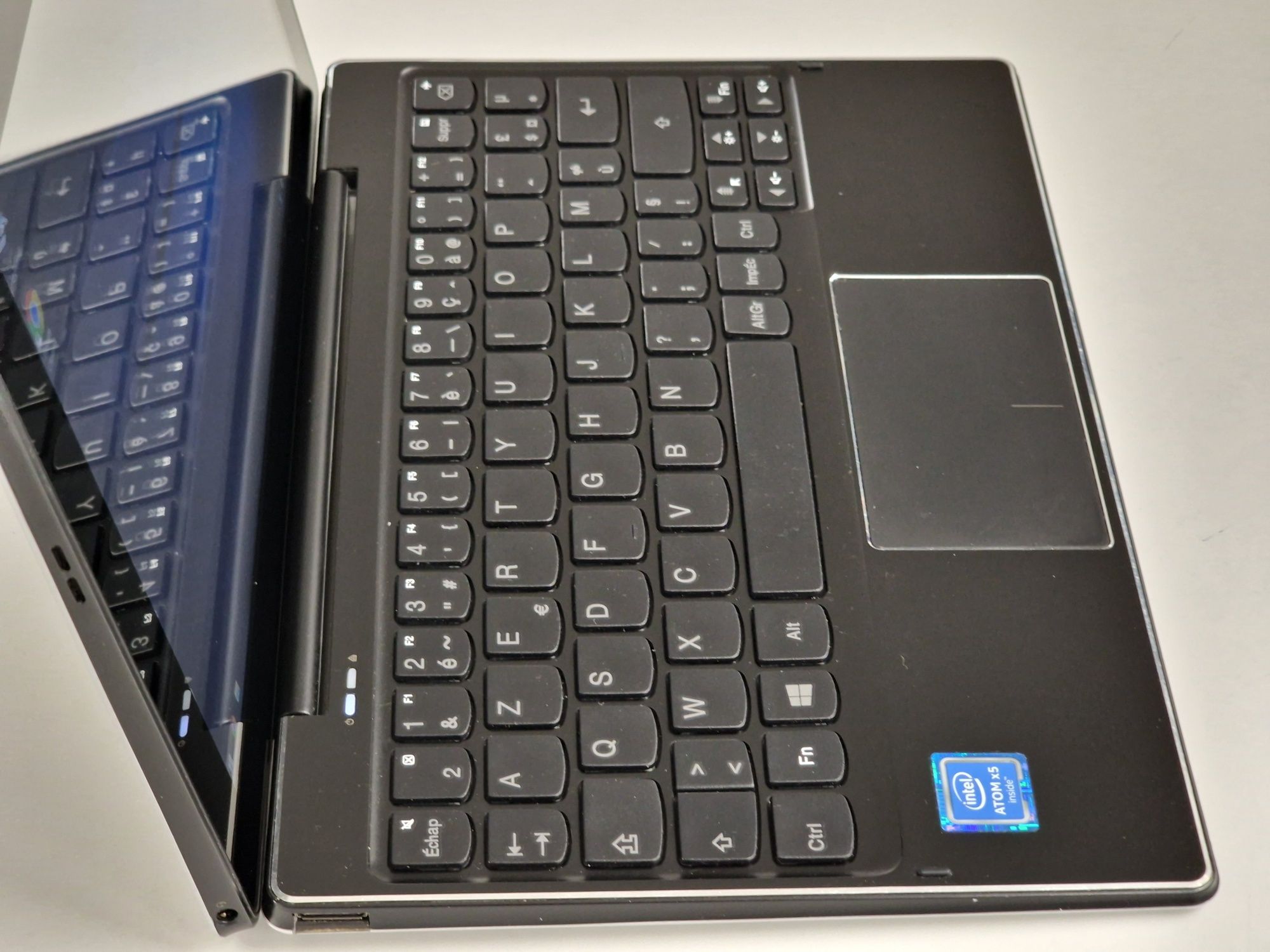 Таблет Lenovo IdeaPad MIIX 310 64GB Сребрист с Windows 10 Pro