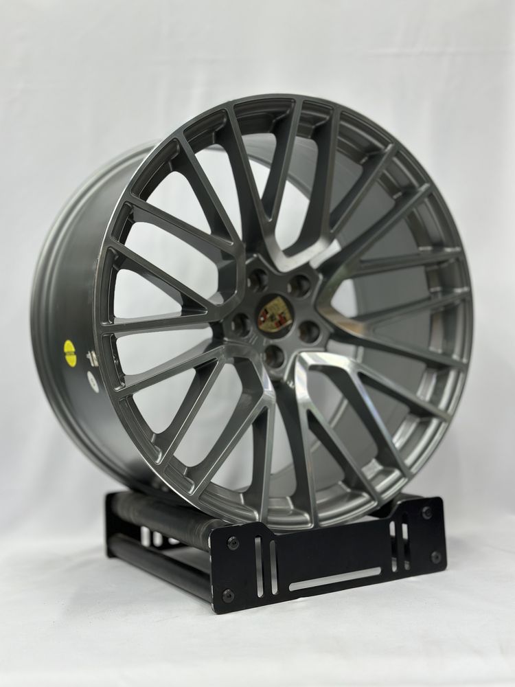 Продается комплект дисков для Porsche R21 5x112