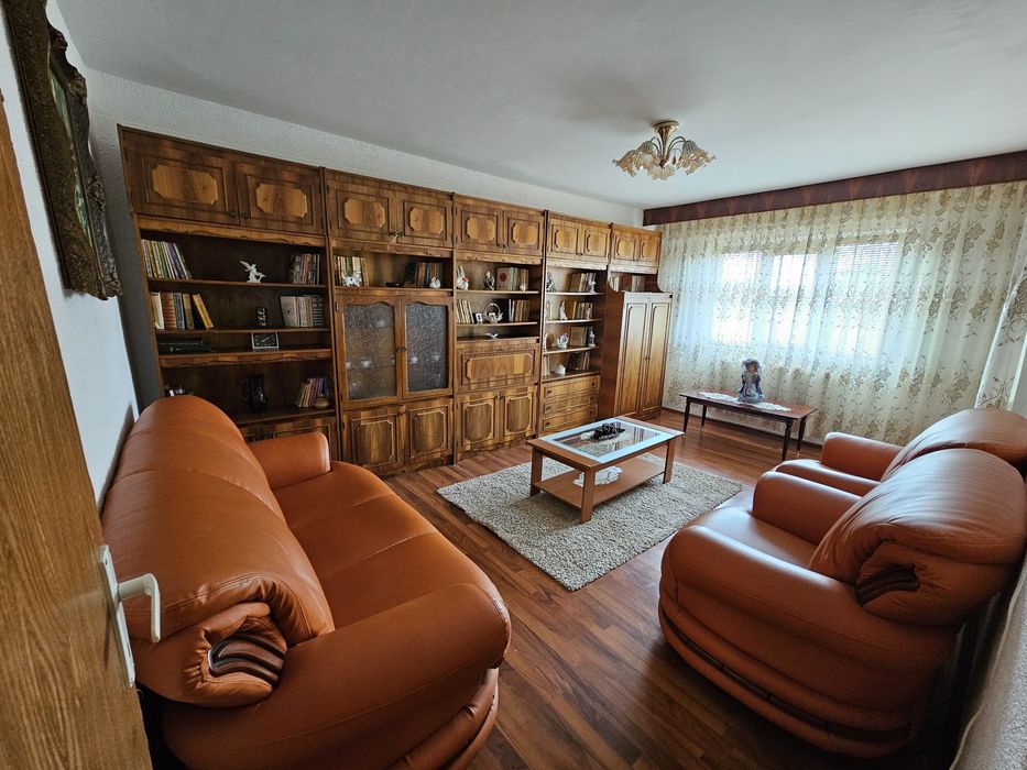 Ap de închiriat 3 camere Alexandria