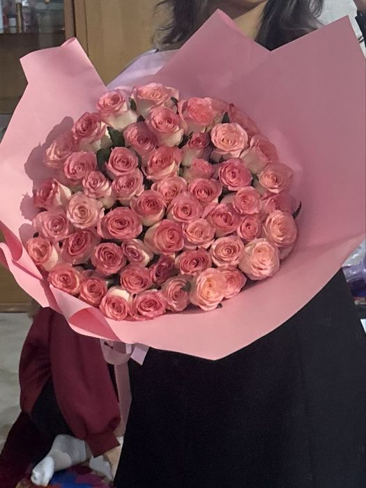 Розы розовые 51 штук
