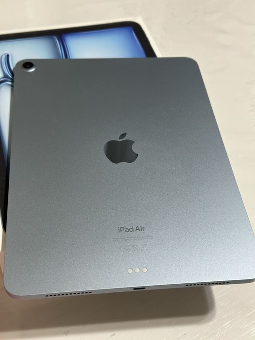 Продам iPad Air M2 на 128 гб