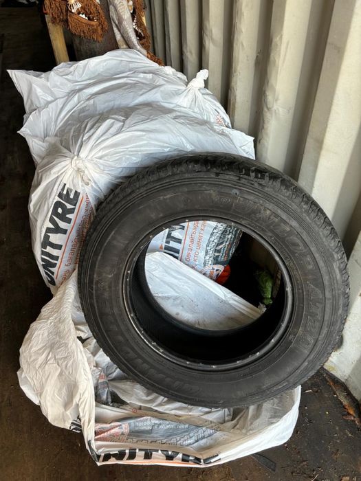 Продам зимнюю и летнюю резины на LC prado