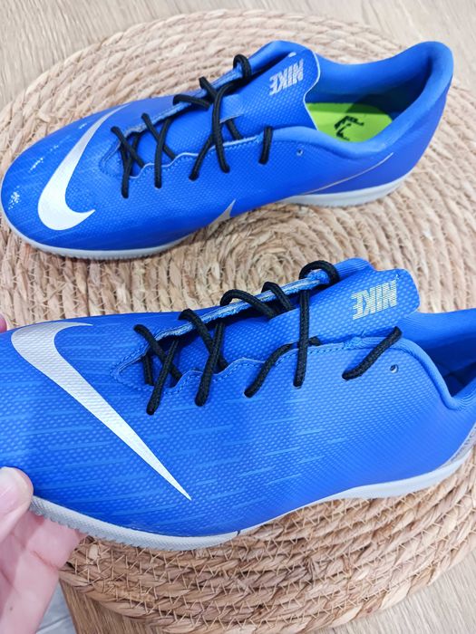 Оригинални маратонки на Nike mercurial