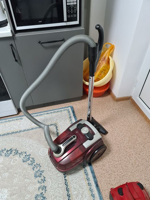 Продается пылесос